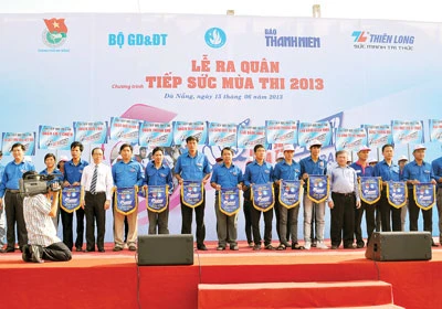 35.000 thanh niên, sinh viên tình nguyện tiếp sức thí sinh