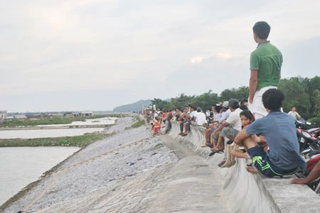Tìm thấy xác 2 nạn nhân trong vụ “hỗn chiến” trên sông Yên (Thanh Hóa)