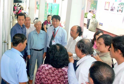 Bất ổn tại Trường ĐH Hùng Vương TPHCM: Đúng thuốc, “bệnh” mới khỏi