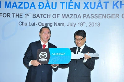 Vina Mazda xuất khẩu xe hơi sang Lào
