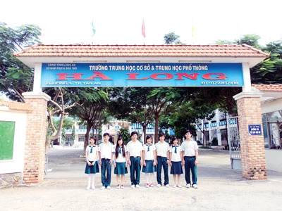 Trường THCS & THPT Hà Long – Long An: Tương lai mới cho học sinh “cá biệt”