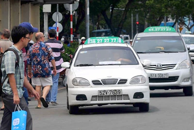 Vấn nạn taxi dù