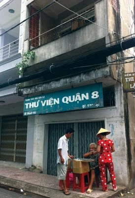 Lây lất thư viện quận huyện