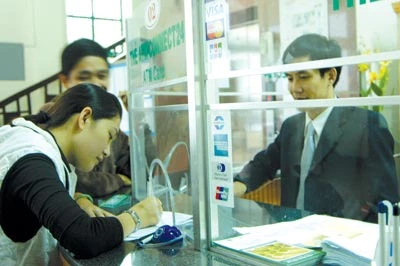 Vietcombank Quảng Ngãi khuyến mãi “Cùng thẻ Vietcombank gia tăng lợi ích”