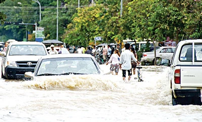 Gánh nặng thiên tai khắp thế giới