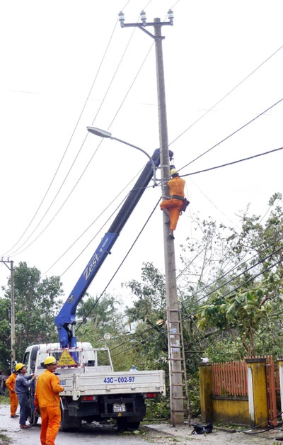 Đà Nẵng “thần tốc” khắc phục hậu quả bão, lũ