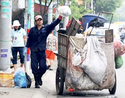 Phản hồi bài viết: “Nan giải quản lý rác dân lập” - Cần điều chỉnh quy chế, chính sách hỗ trợ