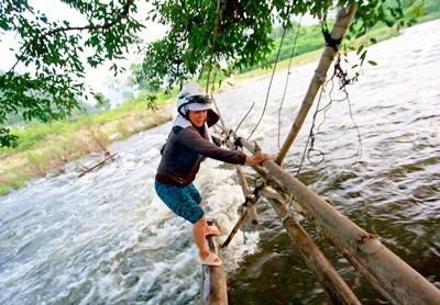 Bất an đò ngang