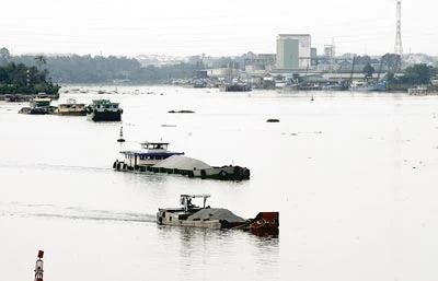 Sông Sài Gòn - Đồng Nai đang “chết”! - Bài 1: Ai là thủ phạm?
