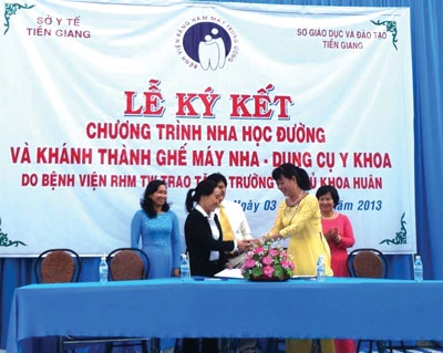 Bệnh viện Răng Hàm Mặt Trung ương TPHCM: Triển khai tăng cường công tác truyền thông giáo dục sức khỏe răng miệng trong y tế trường học