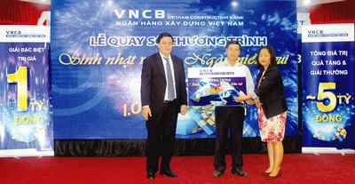 Ngân hàng Xây dựng Việt Nam (VNCB) quay số tổng kết chương trình “Sinh nhật Vàng - Ngàn niềm vui”