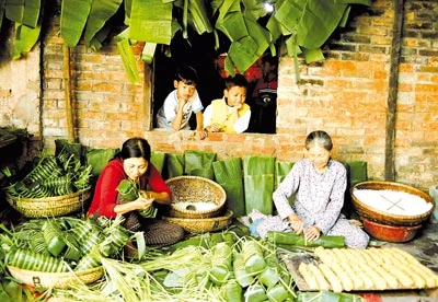 Khám phá Lễ hội bánh dân gian Nam bộ và Làng hoa Sa Đéc