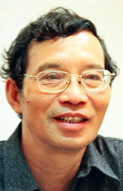Nhà thơ Bằng Việt, Chủ tịch Hội đồng thơ Hội Nhà văn Việt Nam:Văn học là một dòng chảy liền mạch