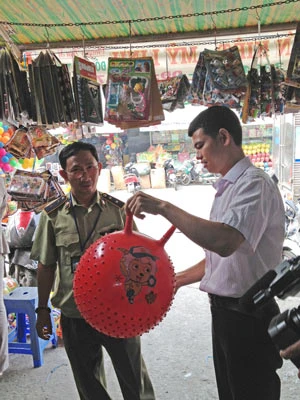 Kiểm nghiệm chất cấm trong đồ chơi trẻ em