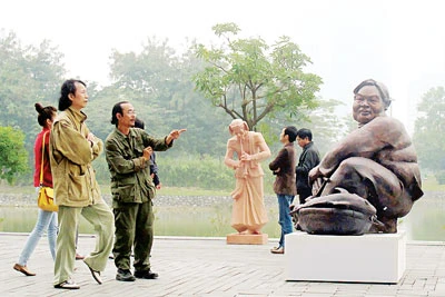 Điêu khắc Việt Nam: 10 năm vẫn… nhạt
