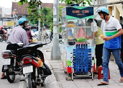 Xe bánh mì - cà phê cộng đồng