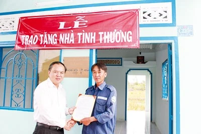 Chương trình “Ấm áp mùa Xuân 2014” cho người nghèo