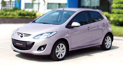 Mazda2S thêm màu mới