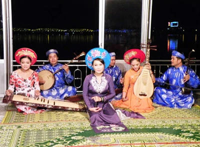 1400 nghệ sĩ, diễn viên quốc tế tham dự Festival Huế 2014