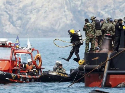 Vụ chìm phà Sewol: Một thợ lặn thiệt mạng trong lúc làm nhiệm vụ