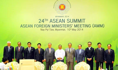 Lần đầu tiên sau 20 năm, các Bộ trưởng Ngoại giao ASEAN ra tuyên bố riêng về biển Đông