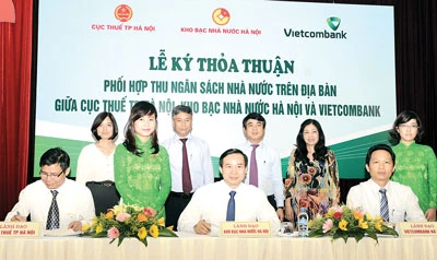 VCB ký thỏa thuận phối hợp thu Ngân sách Nhà nước trên địa bàn thủ đô với Kho bạc Nhà nước và Cục thuế Hà Nội