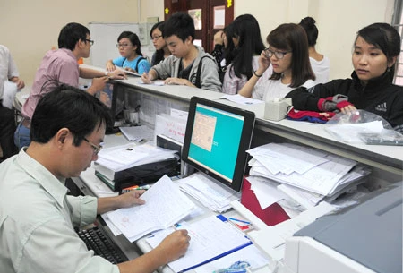 Trên 740.000 thí sinh làm thủ tục dự thi đại học đợt 2