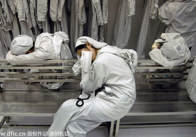 700 lao động trẻ Trung Quốc đột tử