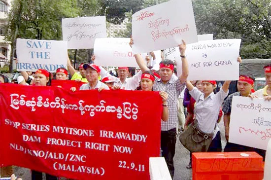 Myanmar linh hoạt chuyển mình