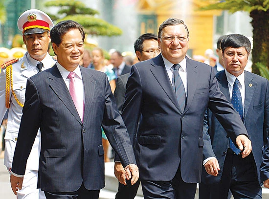 Chủ tịch Ủy ban châu Âu thăm Việt Nam: Phấn đấu kết thúc đàm phán EVFTA trước tháng 10