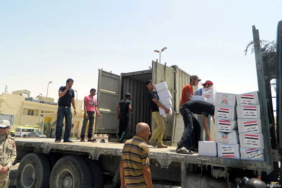 Hơn 200 tấn hàng cứu trợ được chuyển tới Dải Gaza