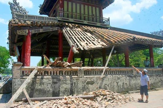 Bàn cách bảo tồn di sản kiến trúc gỗ ở Huế