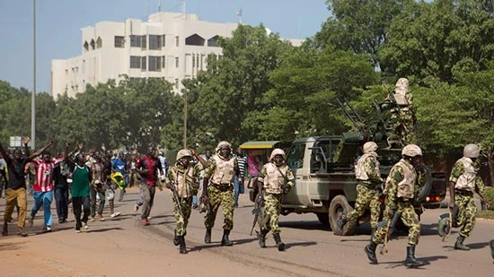 Quân đội Burkina Faso giải tán Chính phủ và Quốc hội