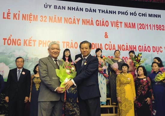 TPHCM vinh danh 226 tập thể, cá nhân có nhiều thành tích đóng góp cho sự nghiệp giáo dục