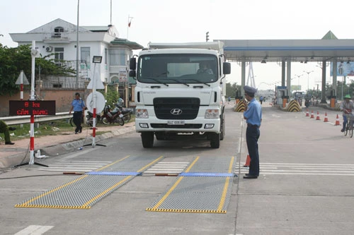 Cần Thơ: Các đầu mối vận tải lớn cam kết không chở hàng quá tải