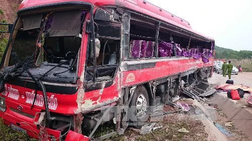 Tai nạn giao thông nghiêm trọng tại Quảng Ninh, 14 người thương vong