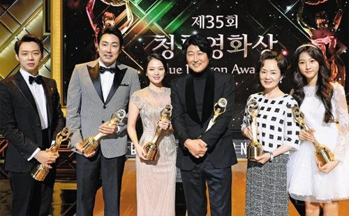 “The Attorney” đoạt 3 giải thưởng tại Liên hoan phim Rồng xanh lần thứ 35