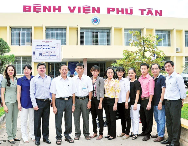 Bệnh viện Răng Hàm Mặt Trung ương TPHCM phát triển mạng lưới Răng Hàm Mặt và chương trình Nha học đường năm 2014