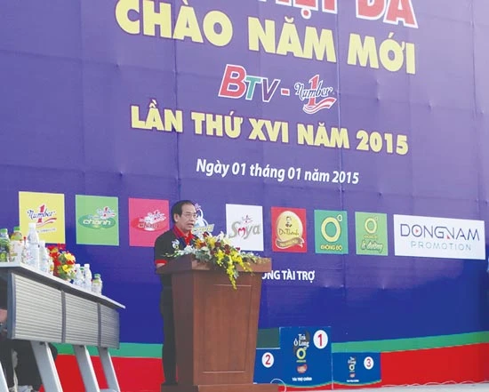 Trà Ô Long Không Độ Linh Chi đồng hành cùng giải việt dã chào năm mới 2015