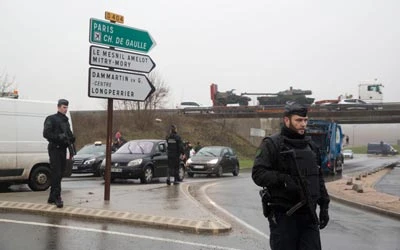 Pháp: Thêm một vụ bắt cóc con tin ở Đông-Nam Paris