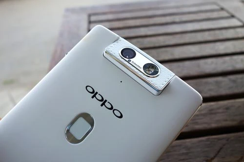 Camera xoay cá tính của Oppo N3