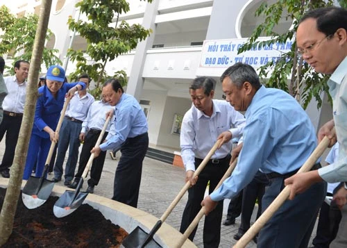 TPHCM triển khai nhiều hoạt động xây dựng Thành phố văn minh - sạch đẹp - an toàn