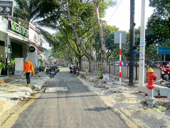 Chỉnh trang các tuyến đường ra vào sân bay Tân Sơn Nhất