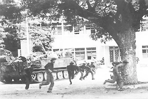 Ngày 5-4-1975: Thành lập cánh quân Duyên Hải