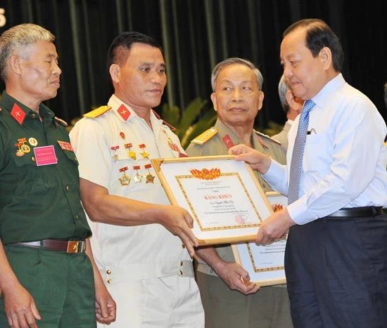 Tôn vinh người có công tham gia Chiến dịch Hồ Chí Minh mùa xuân 1975