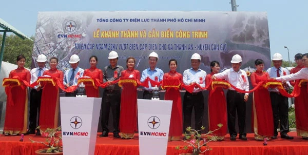 TP Hồ Chí Minh: Khánh thành tuyến cáp vượt biển đưa điện về xã đảo Thạnh An (huyện Cần Giờ)