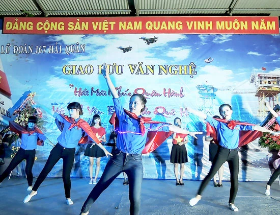 Khúc quân hành biển đảo quê hương