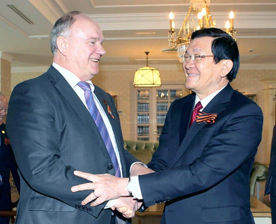 Chủ tịch nước Trương Tấn Sang gặp gỡ Chủ tịch Đảng Cộng sản Nga