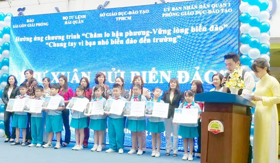 Chương trình “Chung tay vì bạn nhỏ biển đảo đến trường” của Báo SGGP: Vận động xây trường ở Côn Đảo và Lý Sơn