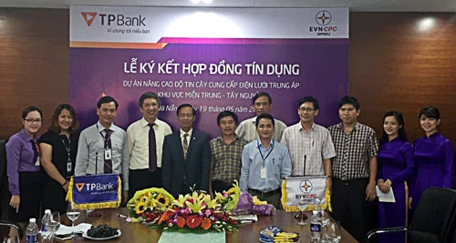 TPBank ký kết cấp tín dụng cho Điện lực miền Trung